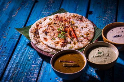Besan Ka Cheela – Indian style gram flour pan cake | Patak's Indian curry products and recipes